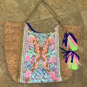 Lilly Pulitzer  bag. Good condition.